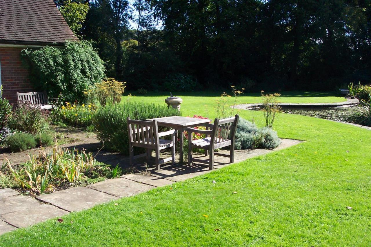 Mayertorne Cottage 艾尔斯伯里 外观 照片